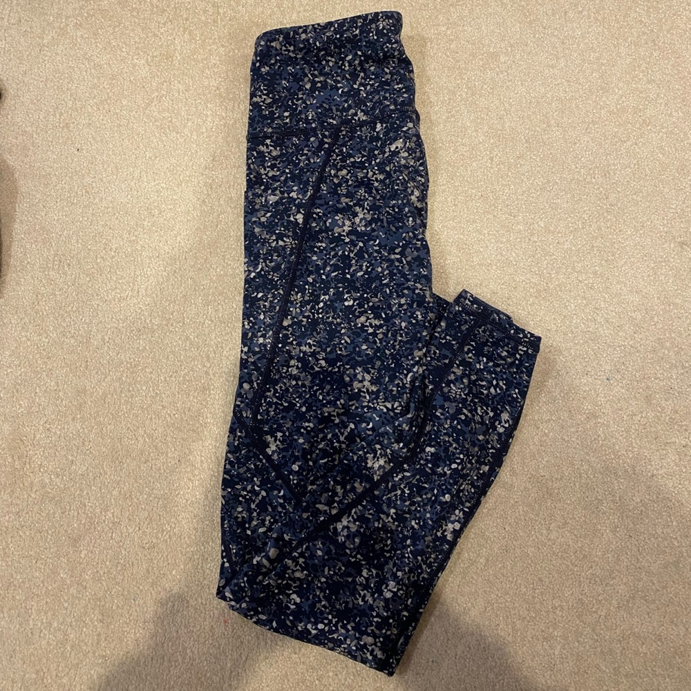 Athleta Patterned Leggings with Pockets